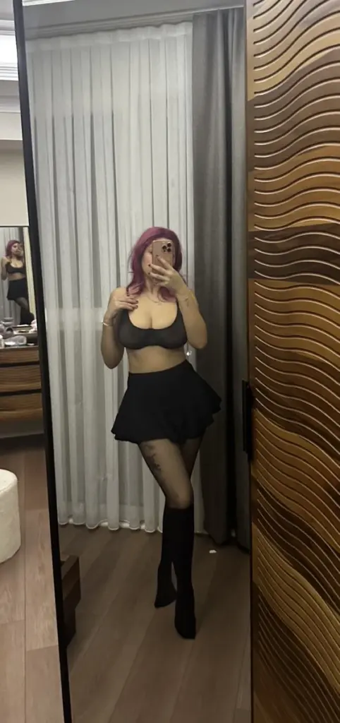 Athelina Onlyfans Fotoğrafları 2